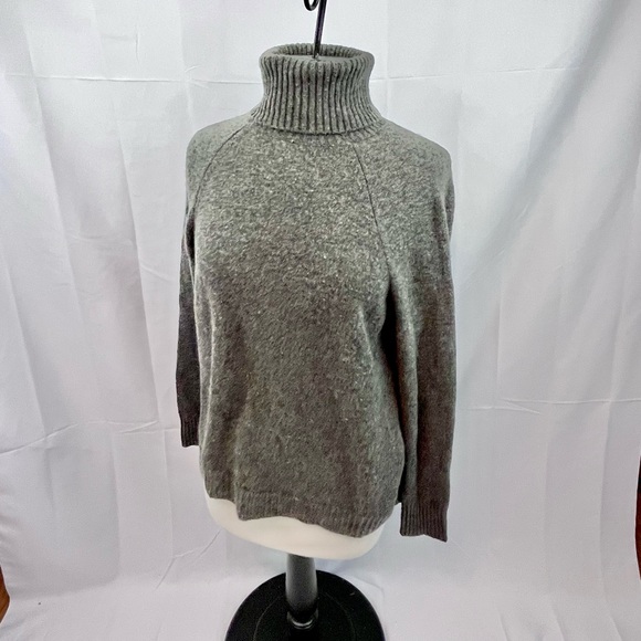 J. Crew Sweaters - NWT J.Crew Wool/Alpaca Blend Turtle Neck